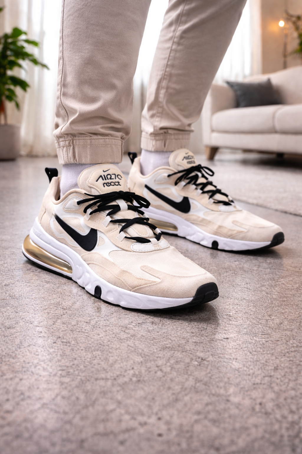 Nike Air Max 270 - Cream & Black Sneaker