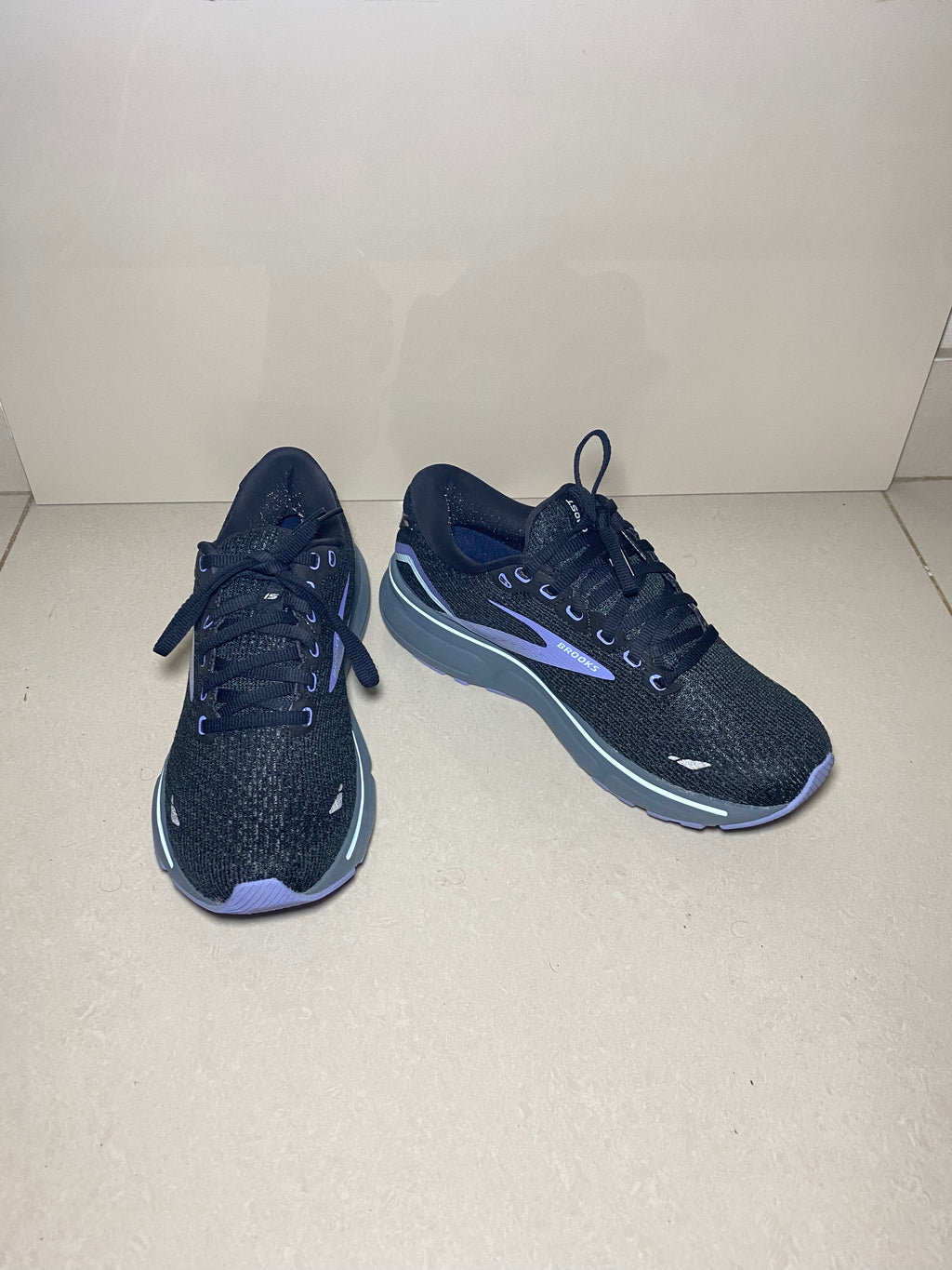 Brooks Ghost 15 – Black Jacaranda