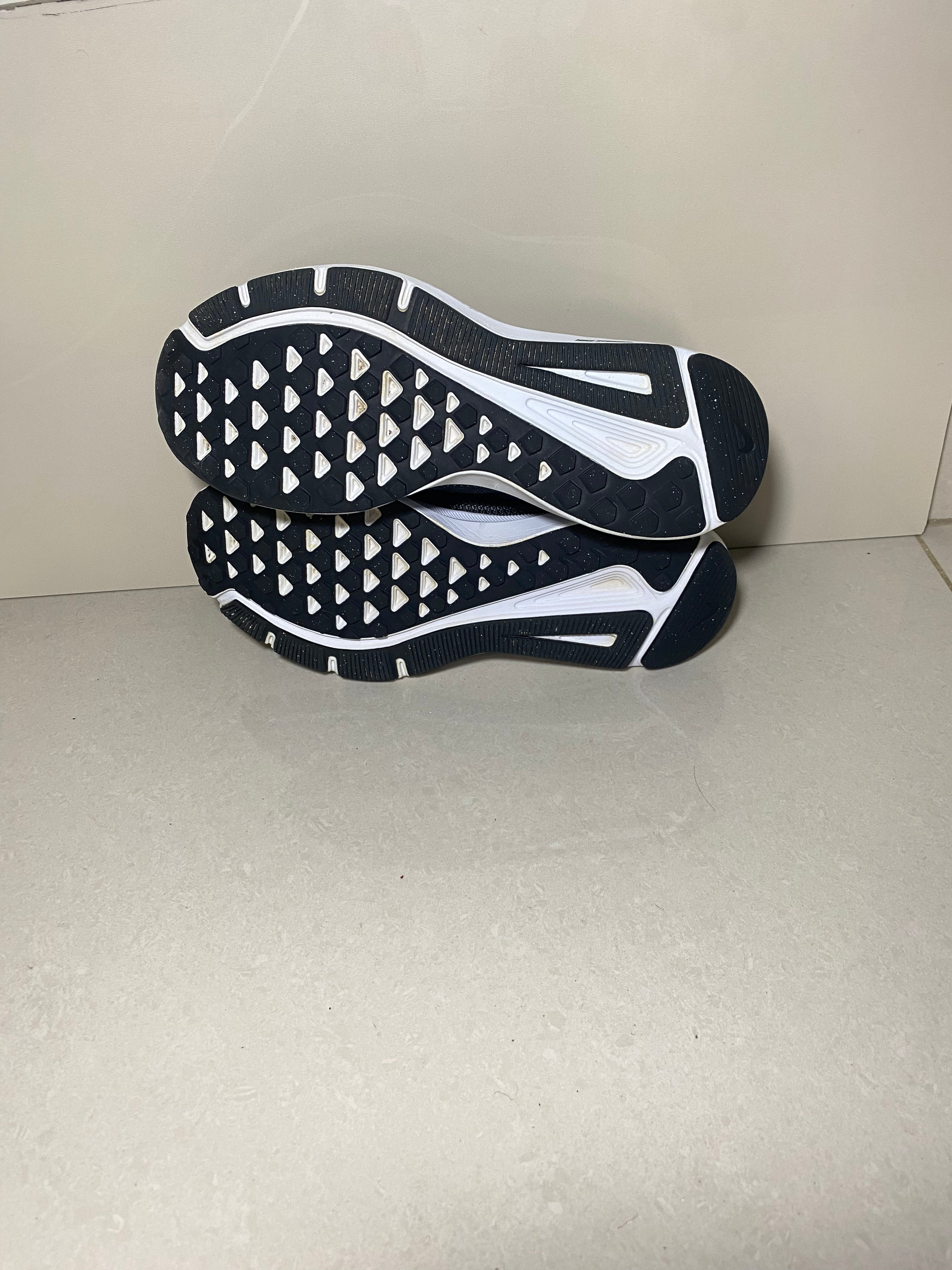Nike Quest