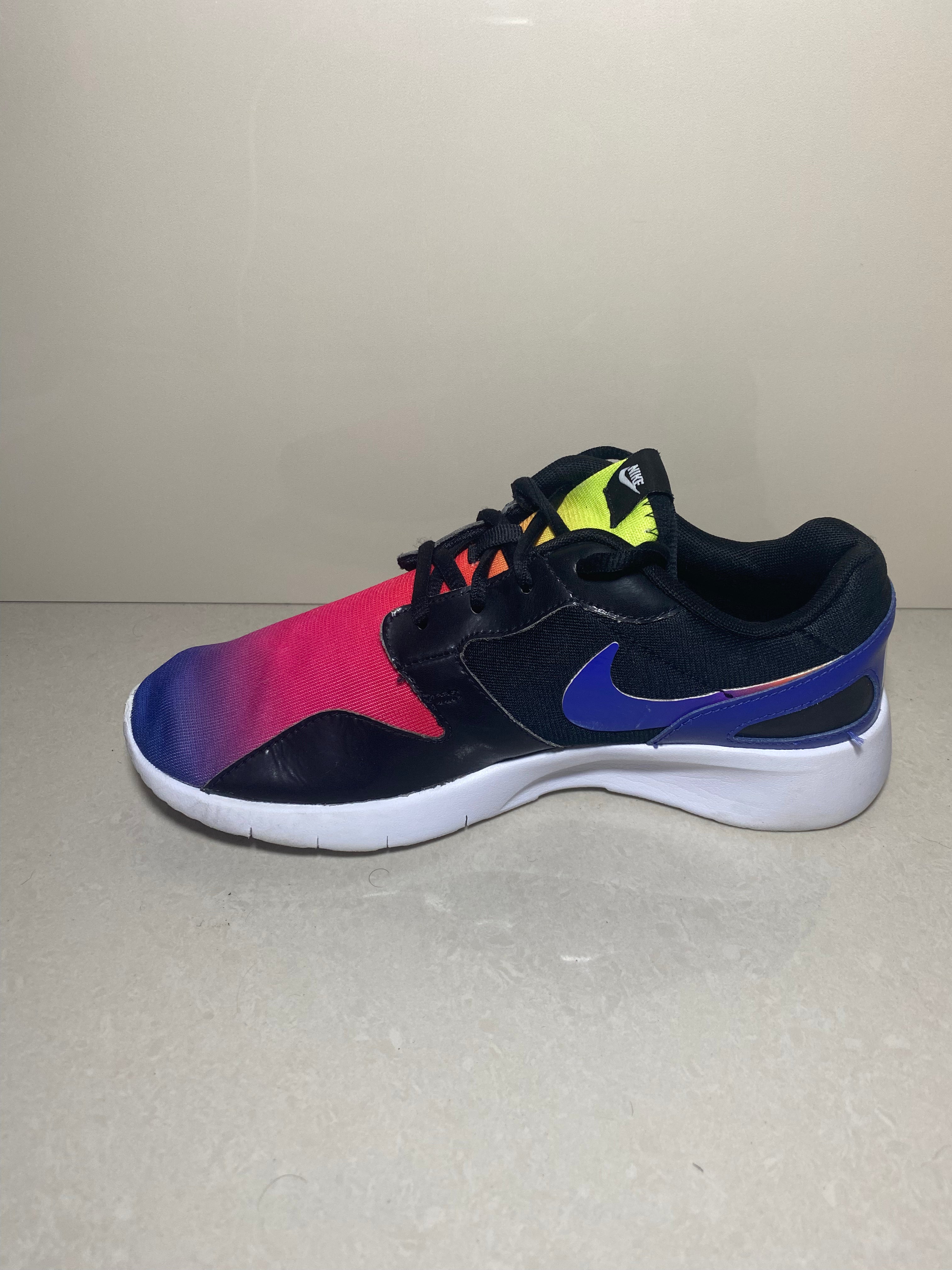Nike Kaishi Print (GS) Low-Top Running Shoes