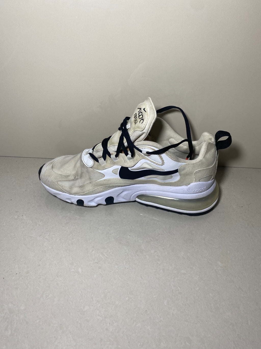 Nike Air Max 270 - Cream & Black Sneaker