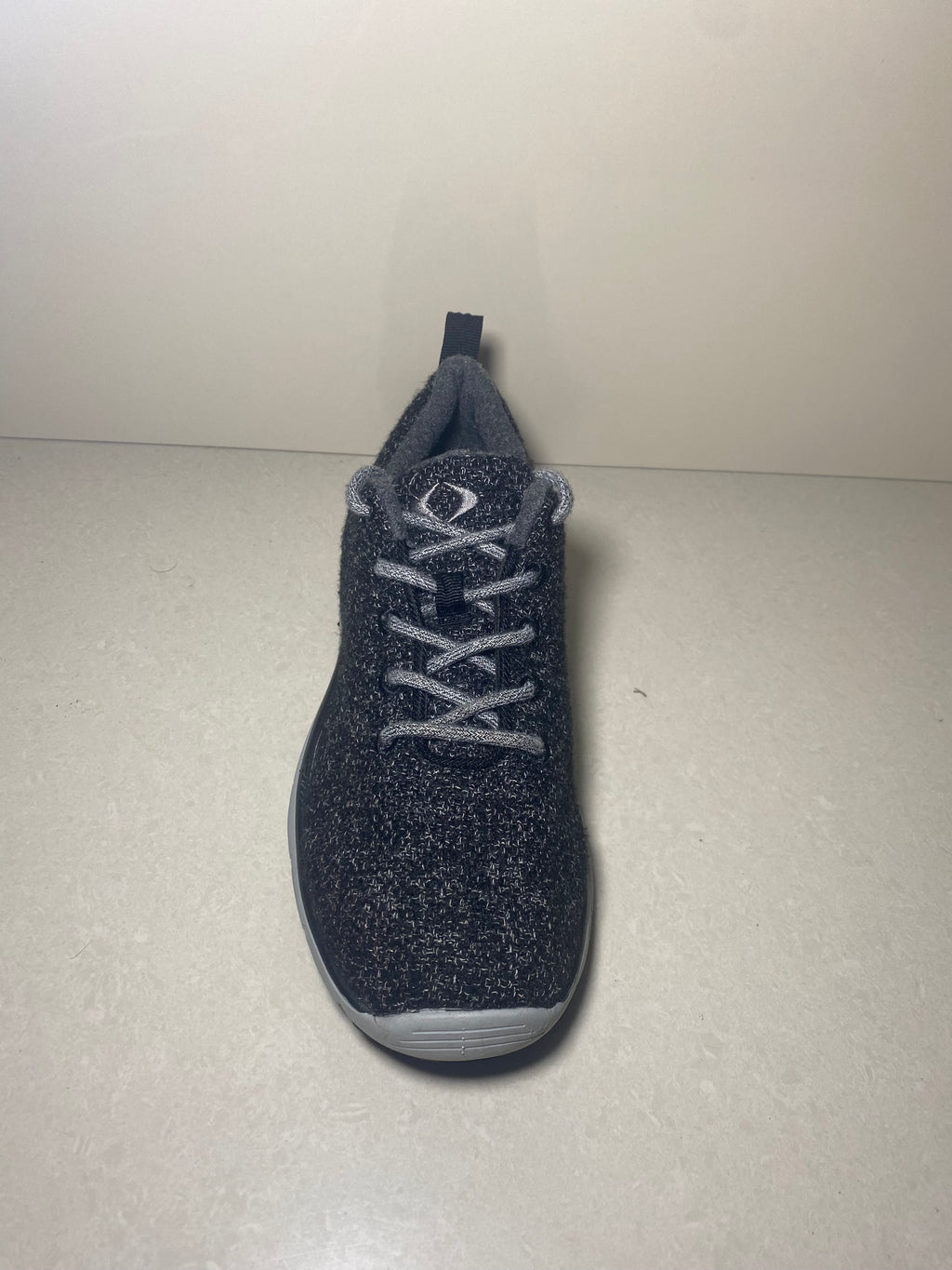 Apex Knit Flex Lightweight Running Shoes — Charcoal & White